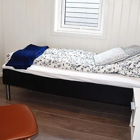 6 Person Holiday In *
